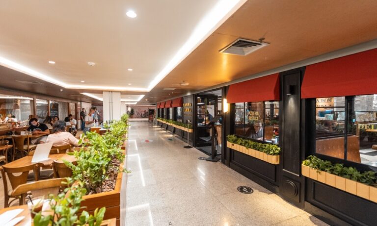 Shopping Tijuca praca de alimentacao 768x461