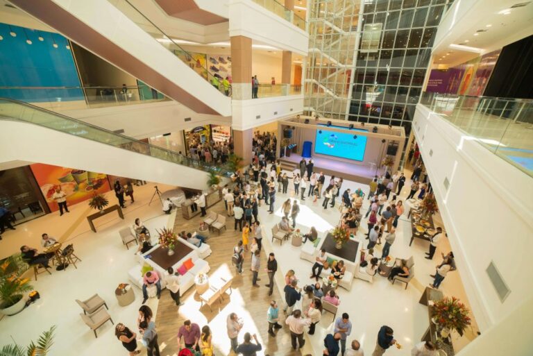 grand shopping dentro 768x513