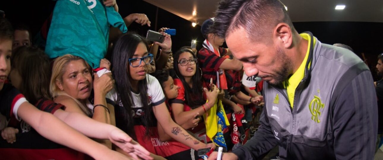 Onde se hospedar no Rio de Janeiro para ver o jogo do seu time: O Guia de Bairros e Segurança